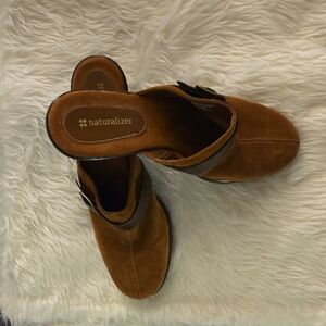 Naturalizer Tan Suede Slip-On Shoes